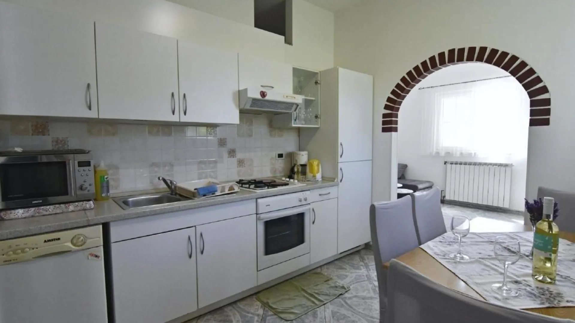 Apartman Klimatisierte Wohnung In Valica Mit Grossem Garten