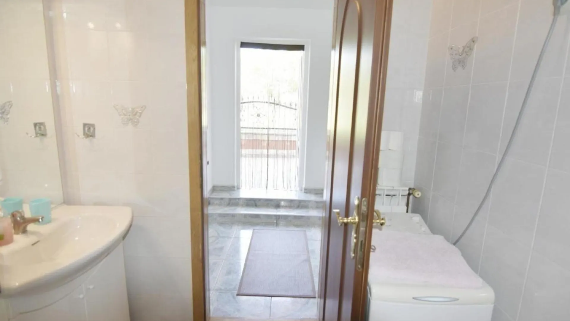 Apartman Klimatisierte Wohnung In Valica Mit Grossem Garten